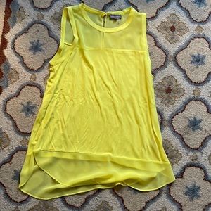 Women’s Vince Camuto sleeveless blouse, size Medium.